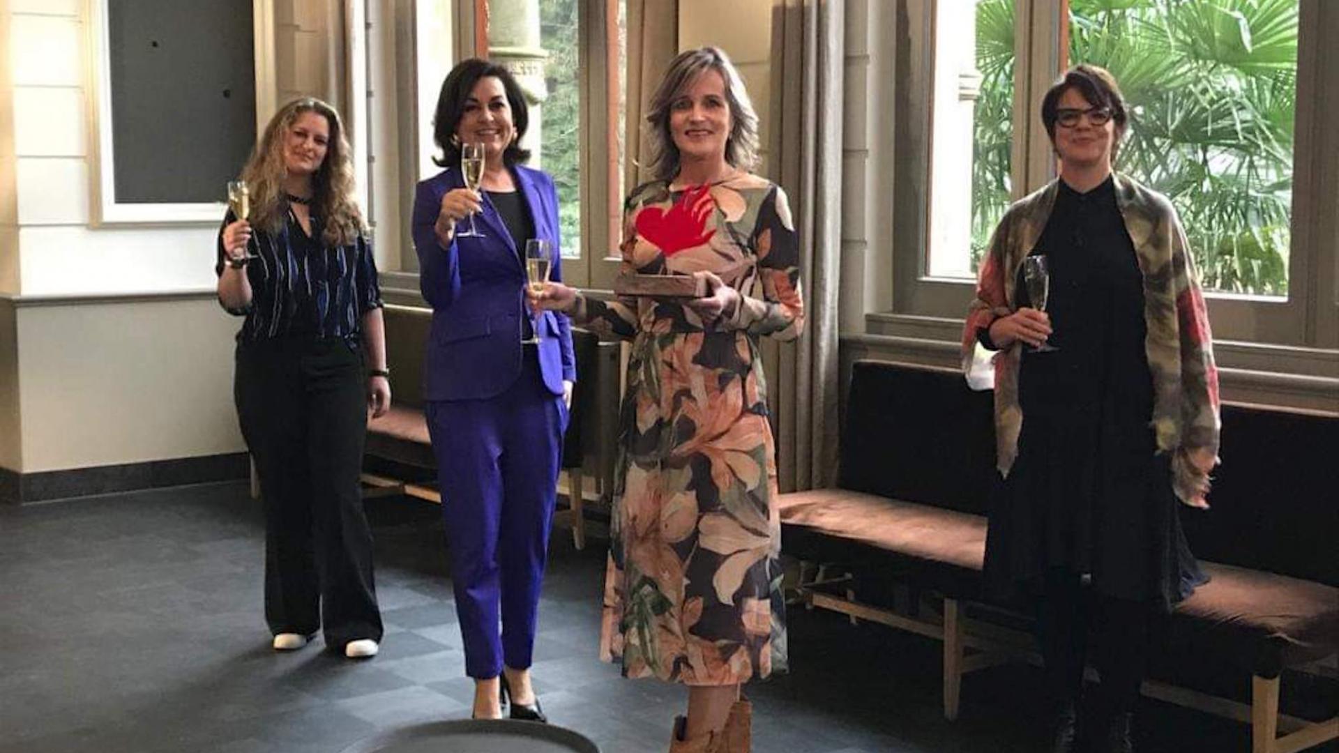 Mirjam van der Vegt wint prijs Beste Spirituele Boek van 2021