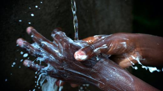 Handen wassen