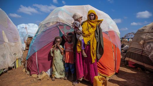 Moeder en kinderen Somalië 