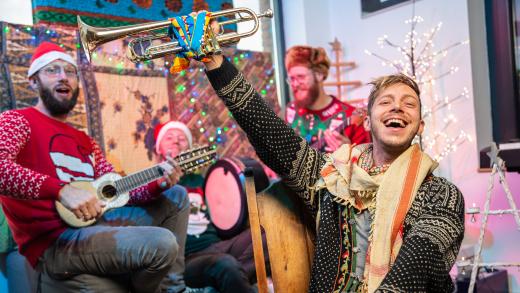 Win een huiskamerconcert van Trinity - Tearfund