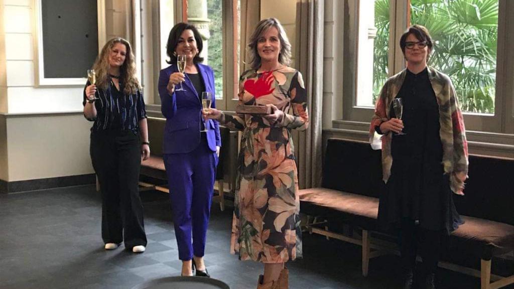 Mirjam van der Vegt wint prijs Beste Spirituele Boek van 2021