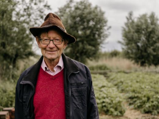 Boer Jan Huijgen op zijn Eemlandhoeve
