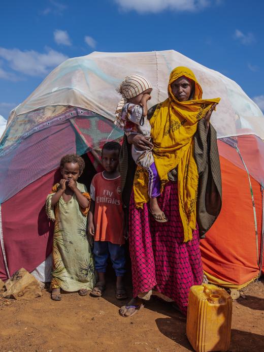 Moeder en kinderen Somalië 
