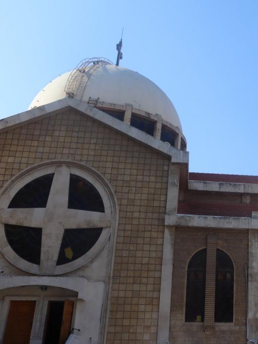Een beschadigde kerk in Syrie als gevolg van de aardbeving