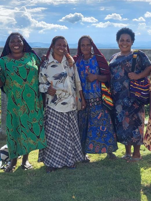 een vrouwengroep in Indonesië